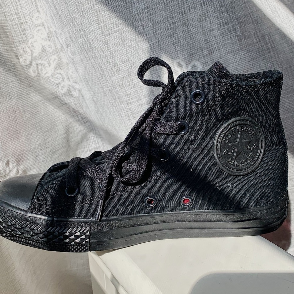 Black Converse